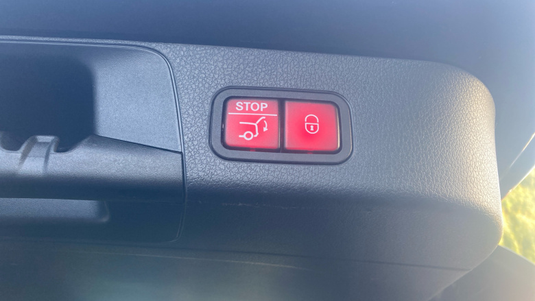 Mercedes-Benz GLB 200 AMG Line Premium + Night Ed 5dr 7G-Tronic Petrol Estate